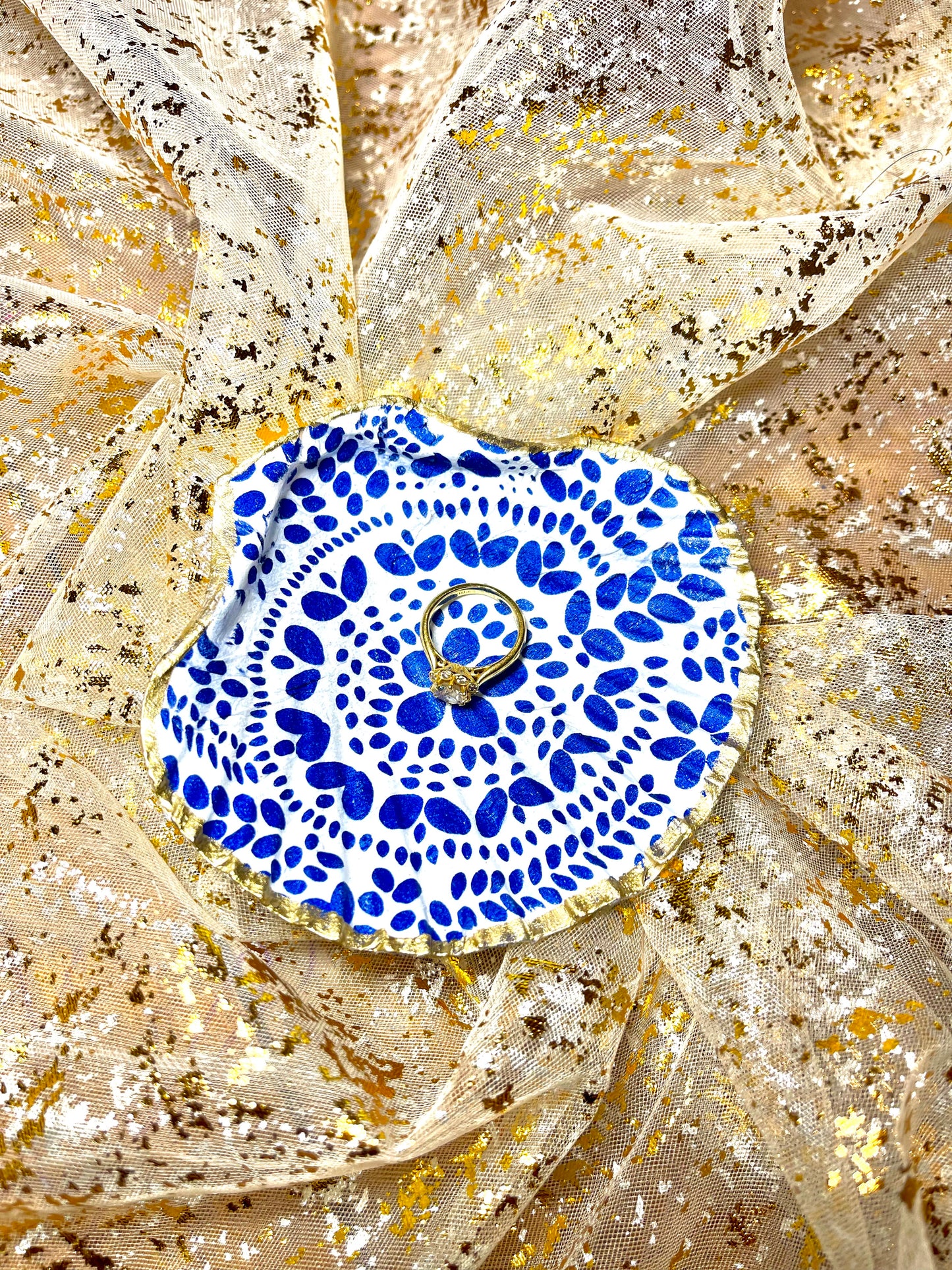 Blue & White Scallop Shell Ring Dish