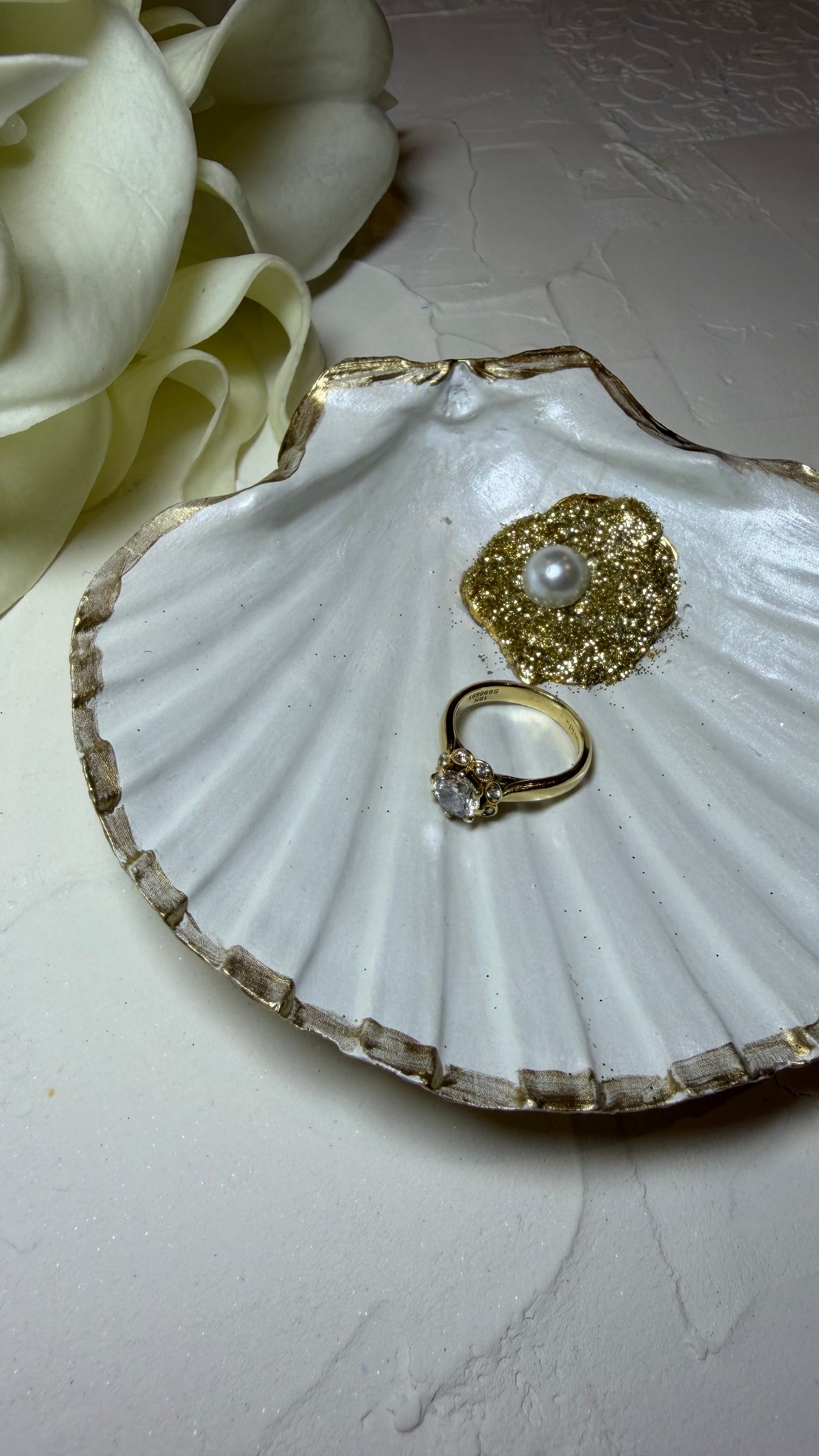 Gold Leaf Pearl Scallop Ring Dish