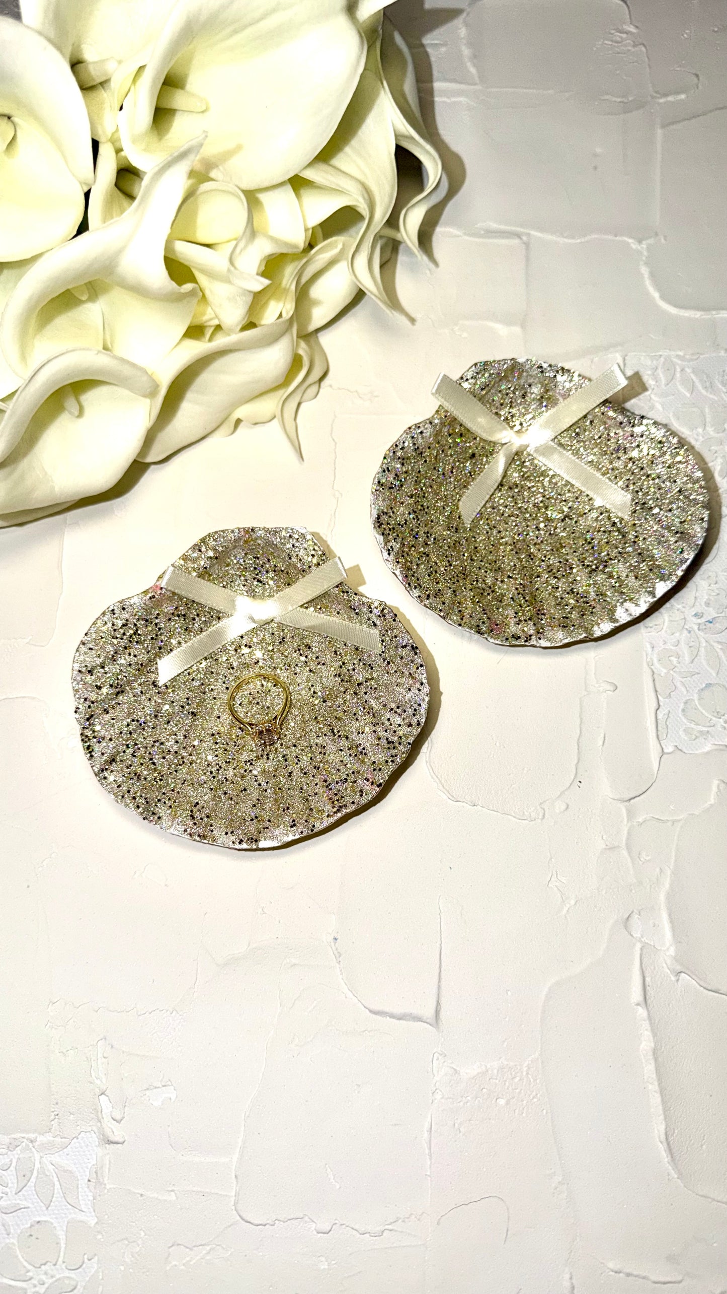 Glitter & Bow Ring Dish