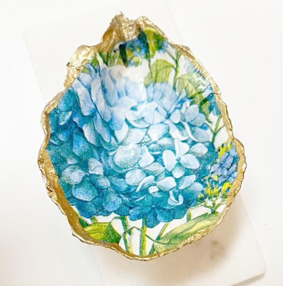 Hydrangea Oyster Shell