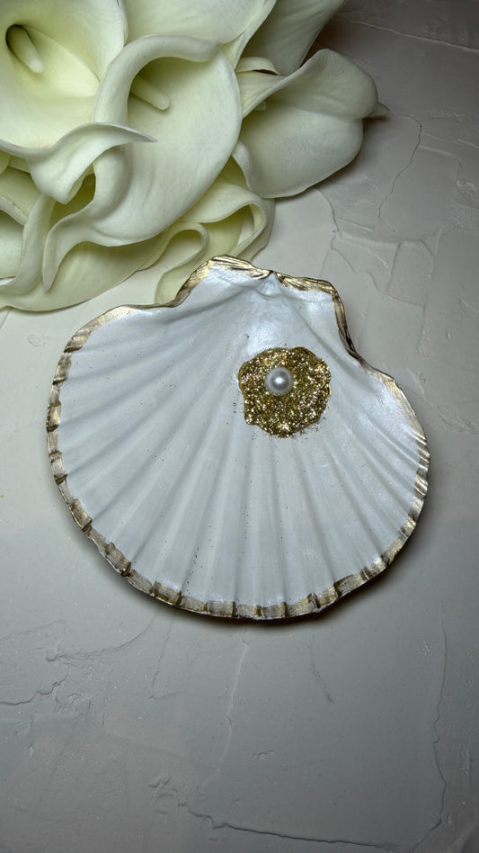Gold Leaf Pearl Scallop Ring Dish
