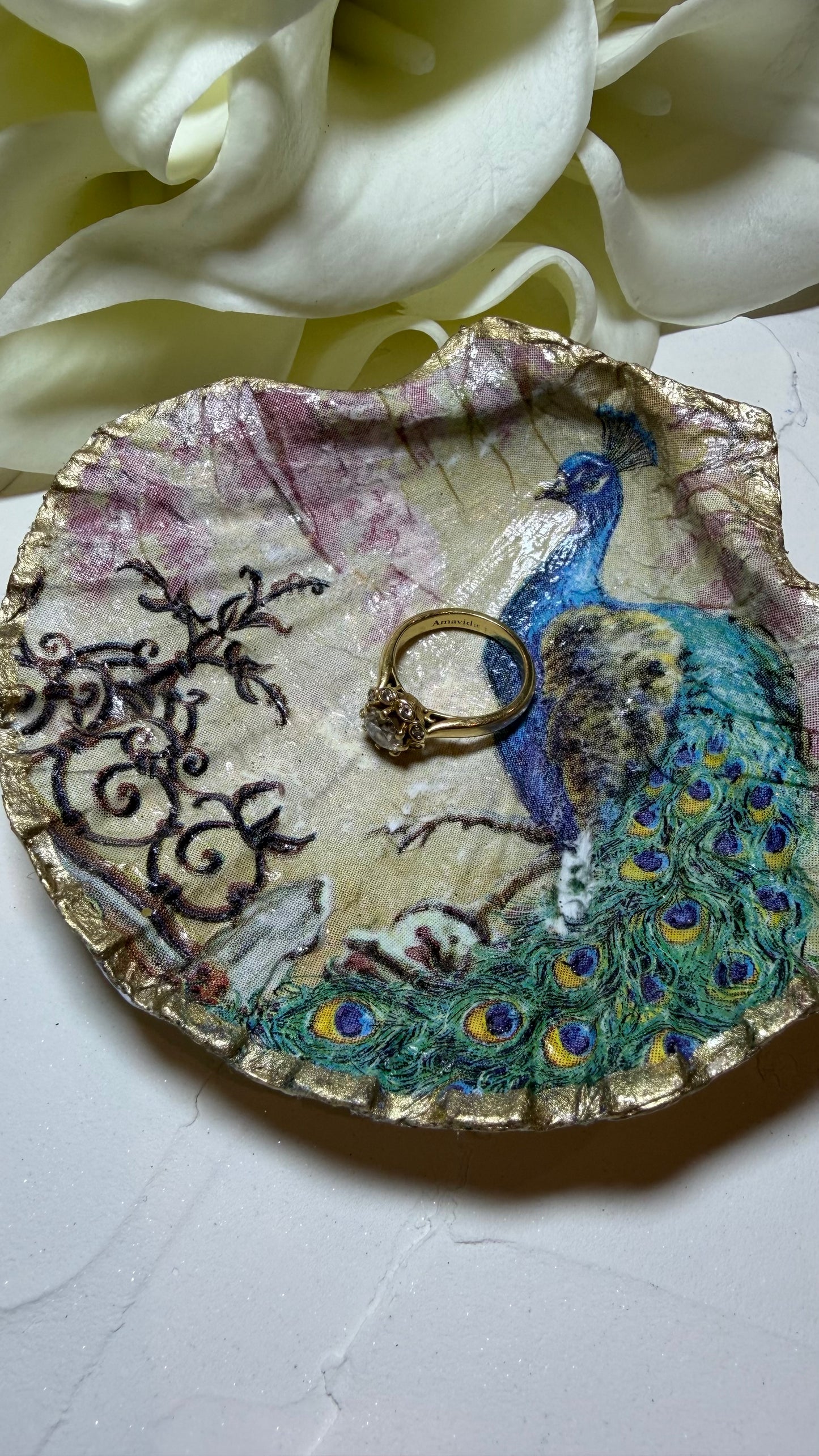 Peacock Scallop Shell Ring Dish