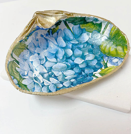 Hydrangea Clam Shell